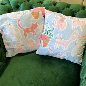 CATS Throw Pillows (Pair) • The Big One 2-Pack • Soft, cuddly, adorable. NWT 🐱